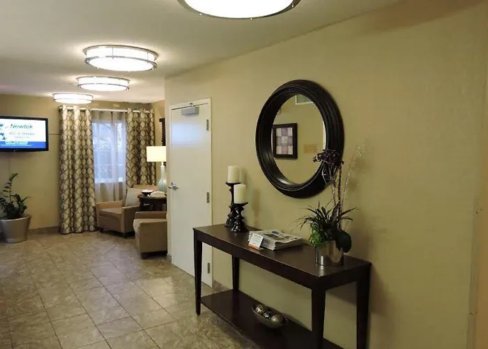 Sonesta Simply Chicago 3*