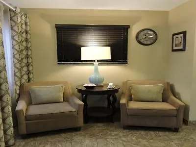 Hotel Sonesta Simply Chicago 3*