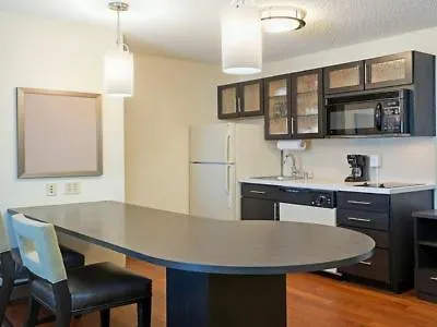 Hotel Sonesta Simply Chicago Waukegan